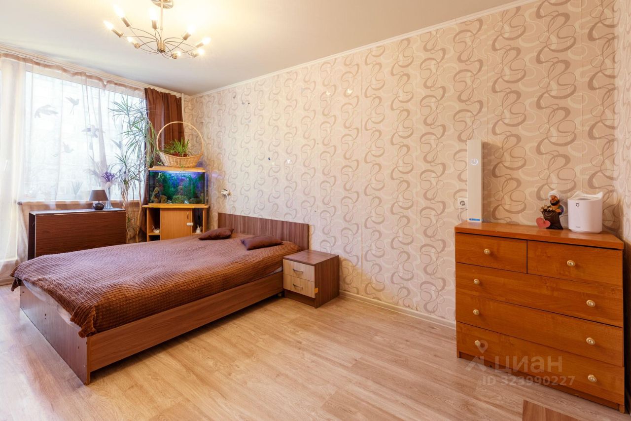 Продажа 2-комн квартиры на вторичном рынке Будапештская улица, 43К1