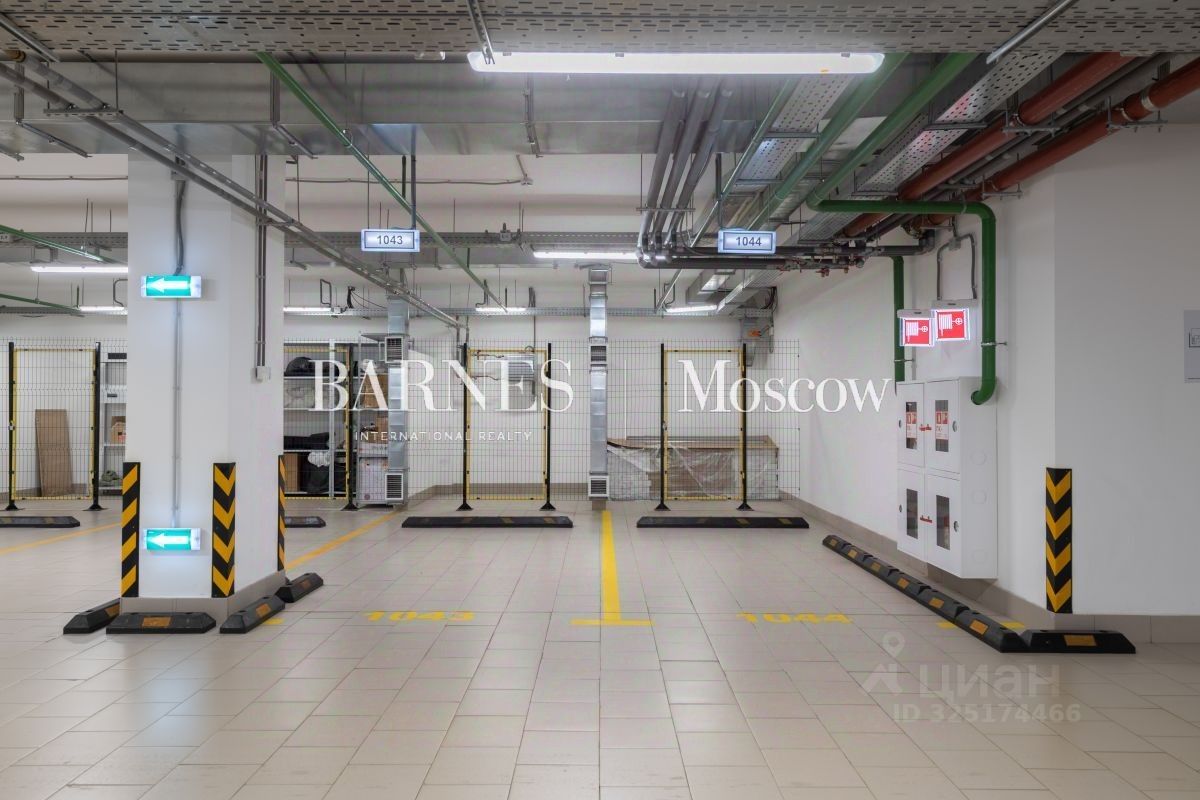 Продажа 4-комн квартиры на вторичном рынке Поварская улица, 8/1к1
