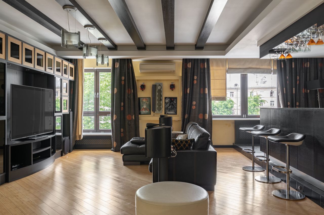 Продажа 6-комн квартиры на вторичном рынке улица Гашека, 2С1