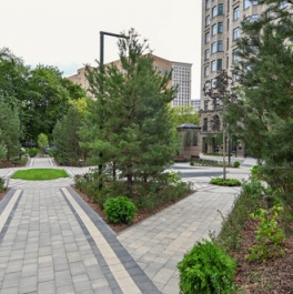 Продажа 3-комн квартиры на вторичном рынке улица Ротмистрова,  д. 2 к3