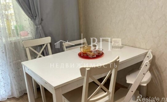 Продажа 2-комн квартиры на вторичном рынке Мебельная улица