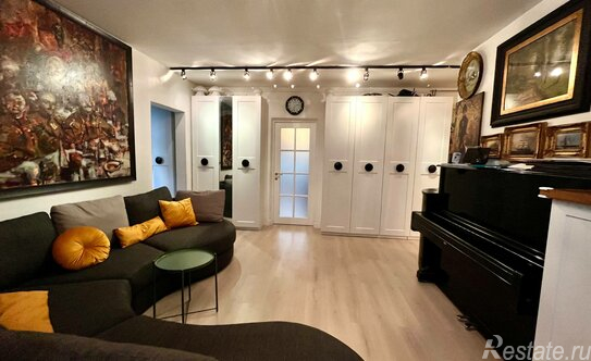 Продажа 4-комн квартиры на вторичном рынке Партизанская улица,  д. 40