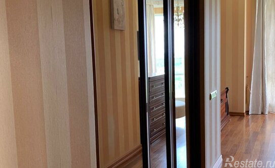 Продажа 5-комн квартиры на вторичном рынке Береговая улица,  д. 8