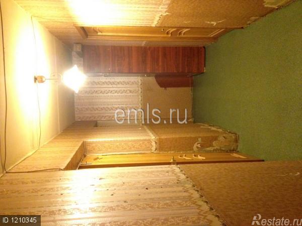 Продажа 3-комн квартиры на вторичном рынке Петергоф г, Чебышевская ул ,  д. 4,  к. 1