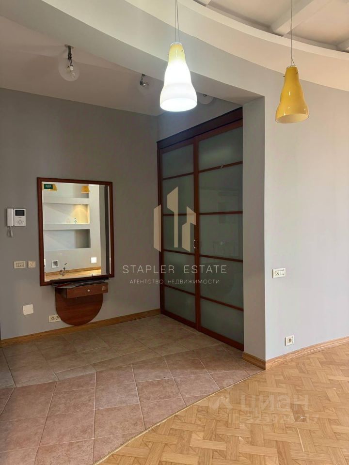 Продажа 3-комн квартиры на вторичном рынке проспект Маршала Жукова, 30