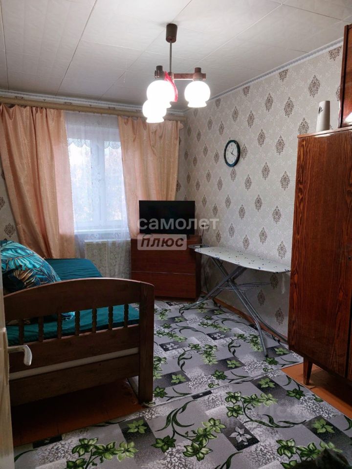 Продажа 2-комн квартиры на вторичном рынке Фряново пгт, улица Первомайская, 17