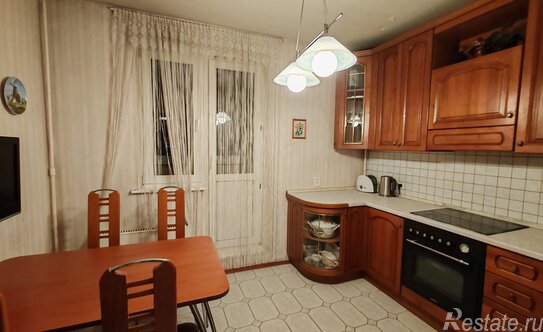 Продажа 3-комн квартиры на вторичном рынке Поречная улица,  д. 5/14