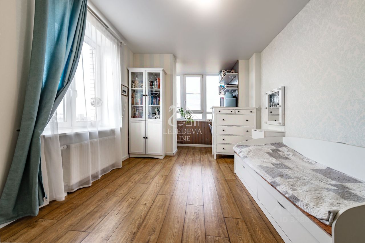 Продажа 3-комн квартиры на вторичном рынке улица Репищева, 10к2