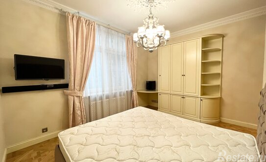 Продажа 2-комн квартиры на вторичном рынке Ленинский пр-кт,  д. 114