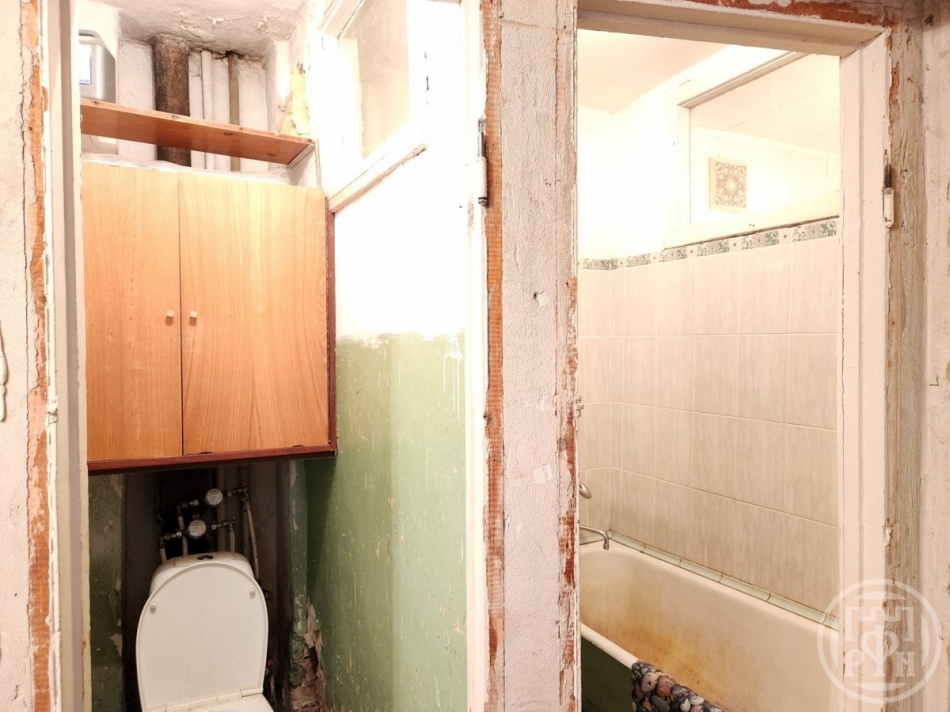 Продажа 1-комн квартиры на вторичном рынке Ломоносов г., Красного Флота ул. ,  д. 11/39