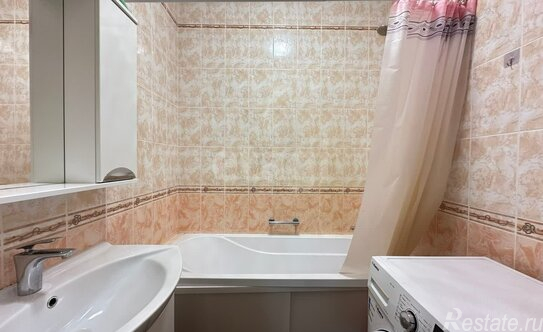 Продажа 2-комн квартиры на вторичном рынке Репищева улица,  д. 10 к1