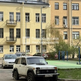 Продажа 2-комн квартиры на вторичном рынке Литейный проспект,  д. 32