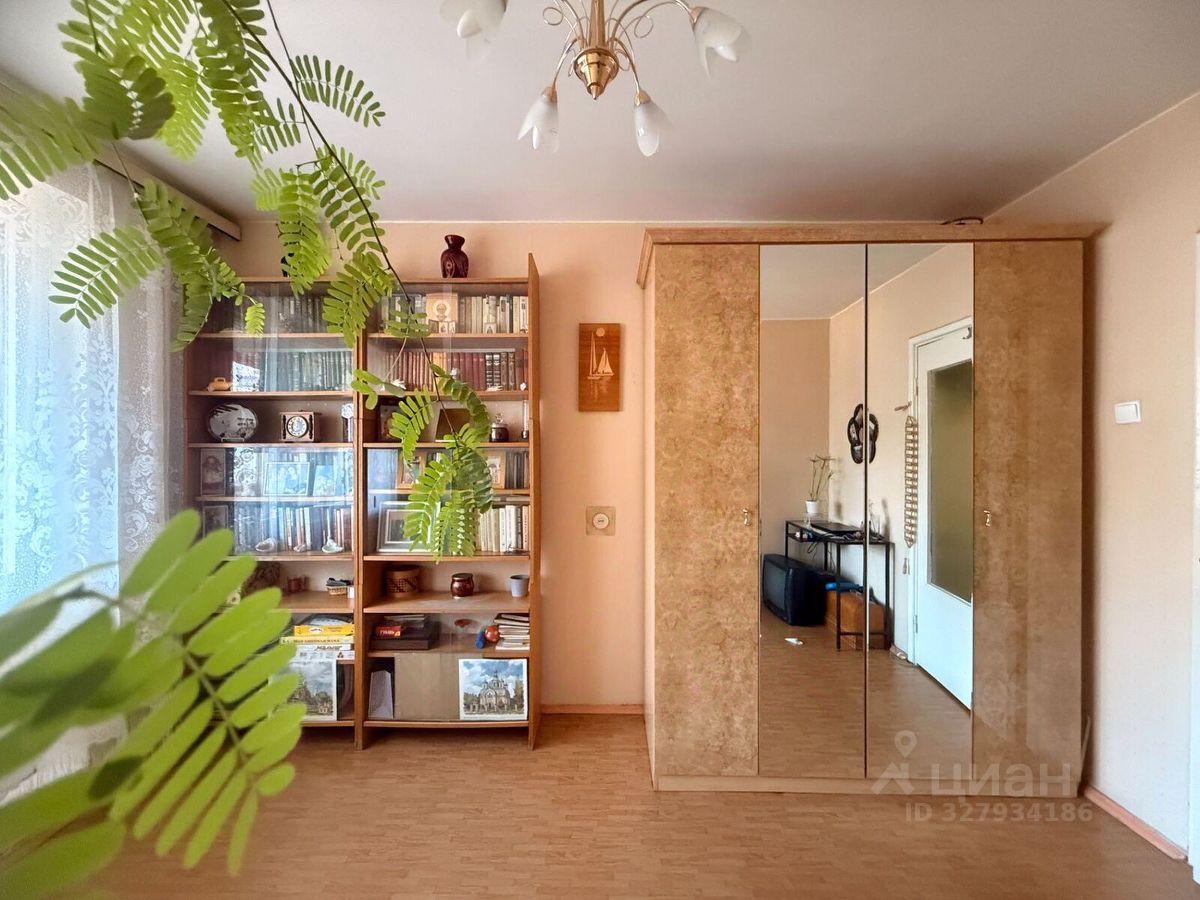 Продажа 3-комн квартиры на вторичном рынке Ольховая улица, 20