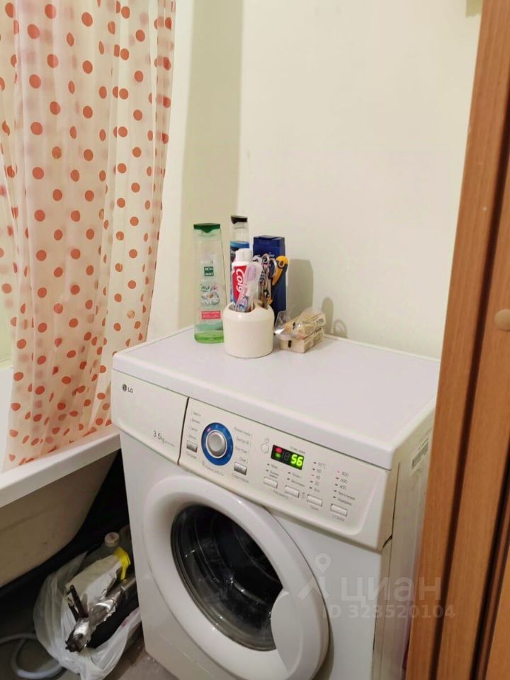 Продажа 1-комн квартиры на вторичном рынке Имени Свердлова пгт, проезд Западный, 12