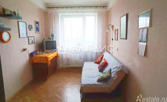 Продажа 4-комн квартиры на вторичном рынке Суздальский пр-кт,  д. 9