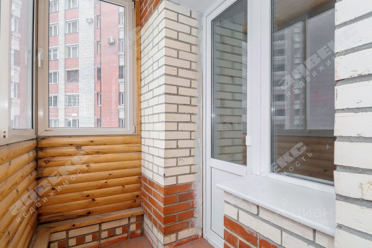 Продажа 2-комн квартиры на вторичном рынке улица Савушкина, 117к2