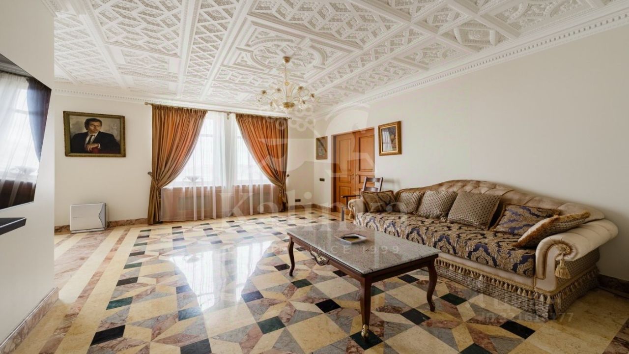 Продажа 3-комн квартиры на вторичном рынке 1-й Смоленский переулок, 17