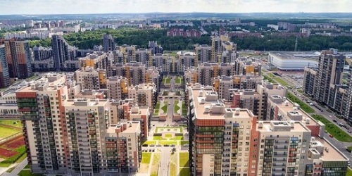 3-комн квартира улица Адмирала Коновалова,  д. 2-4