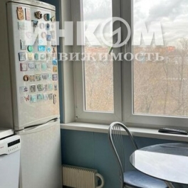 Продажа 3-комн квартиры на вторичном рынке Холмогорская улица,  д. 6 к2