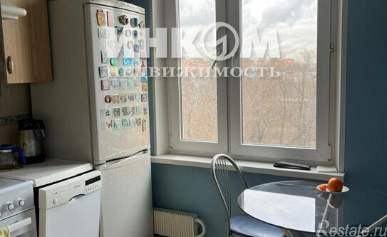 Продажа 3-комн квартиры на вторичном рынке Холмогорская улица,  д. 6 к2