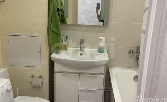 Продажа 1-комн квартиры на вторичном рынке ул Лобненская,  д. 12,  к. 3