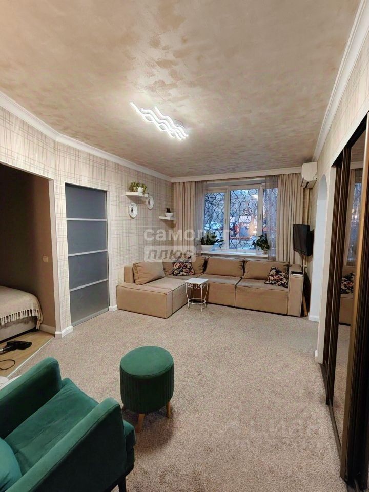 Продажа 2-комн квартиры на вторичном рынке Планетная улица, 15