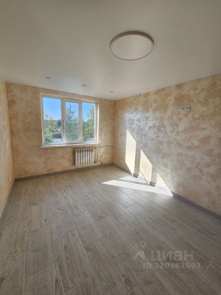 Продажа 2-комн квартиры на вторичном рынке с. Новопетровское, улица Северная, 17