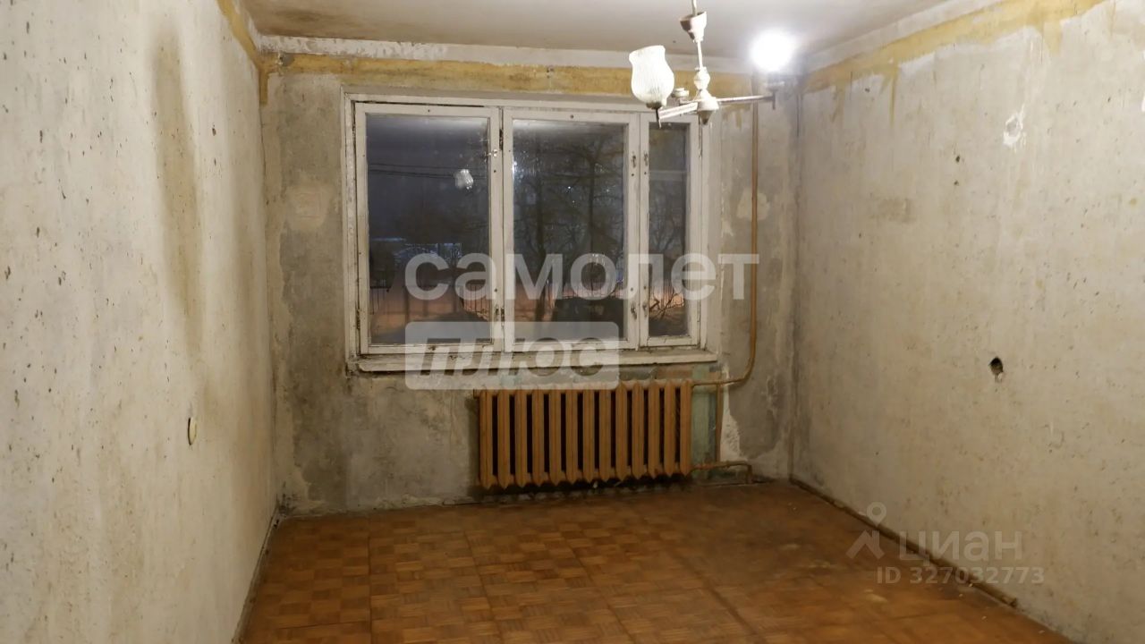 Продажа 2-комн квартиры на вторичном рынке Чехов, улица Гагарина,  д. 90