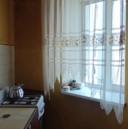 Аренда 2-комн квартиры на вторичном рынке Конюшенная Б. ул,  д. 1