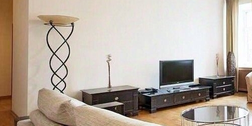 3-комн квартира улица Петровка, 28