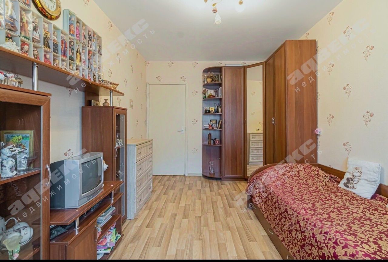 Продажа 3-комн квартиры на вторичном рынке аллея Поликарпова, 3к1