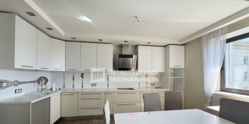 3-комн квартира Большеохтинский пр-кт,  д. 9