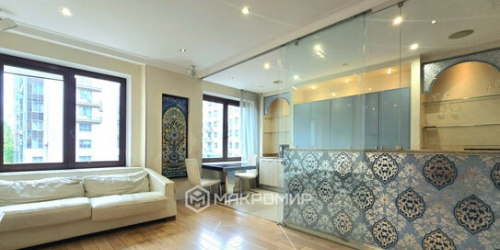 3-комн квартира Рюхина улица,  д. 12