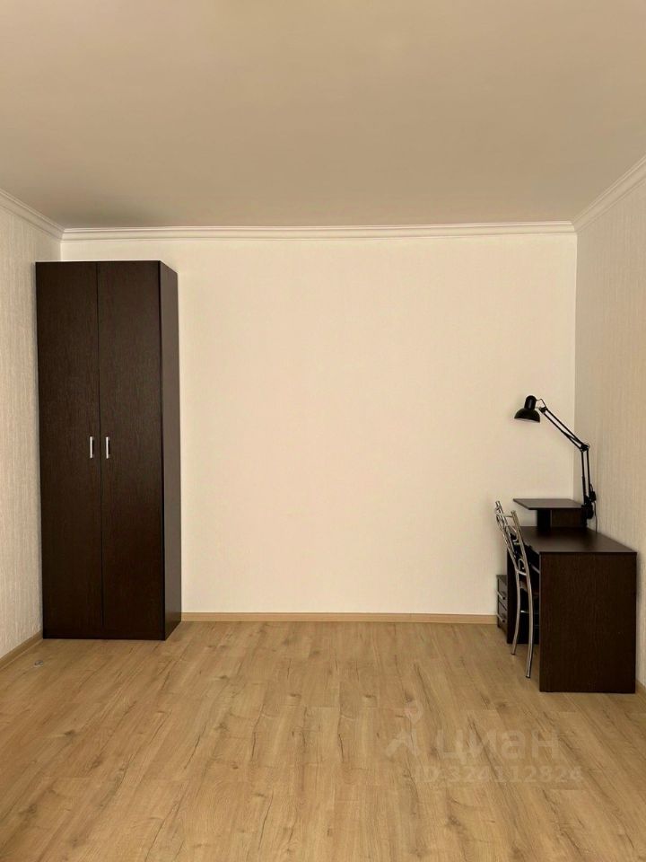 Аренда 1-комн квартиры на вторичном рынке Веерная улица, 26А