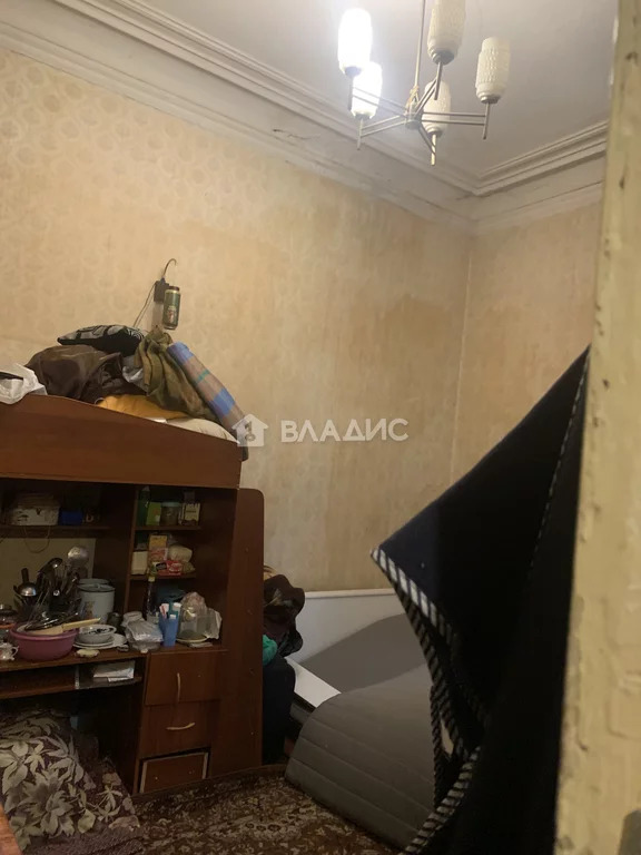 Продажа 4-комн квартиры на вторичном рынке Кадетская линия,  д. 23