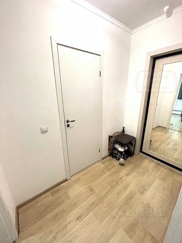 Продажа 1-комн квартиры на вторичном рынке пос. Бугры, бульвар Воронцовский, 9к2