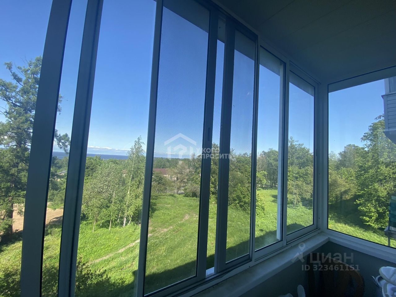 Продажа 3-комн квартиры на вторичном рынке Ломоносов, улица Красного Флота, 1б