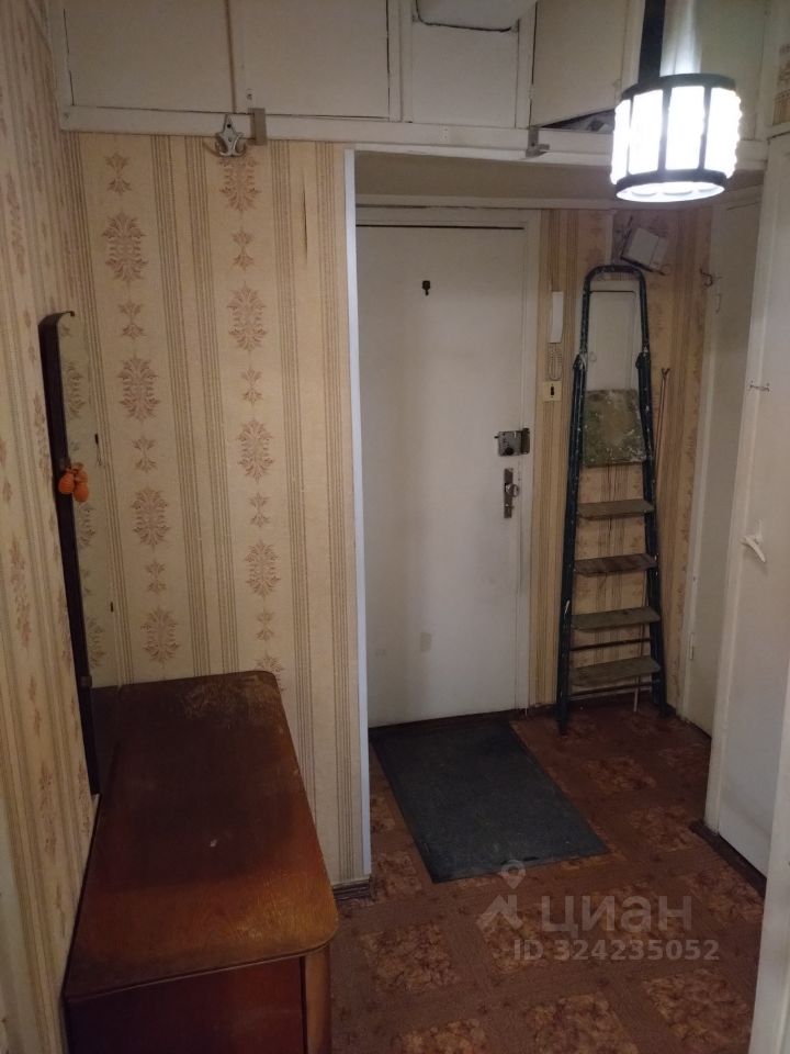 Продажа 1-комн квартиры на вторичном рынке Будапештская улица,  д. 5К2