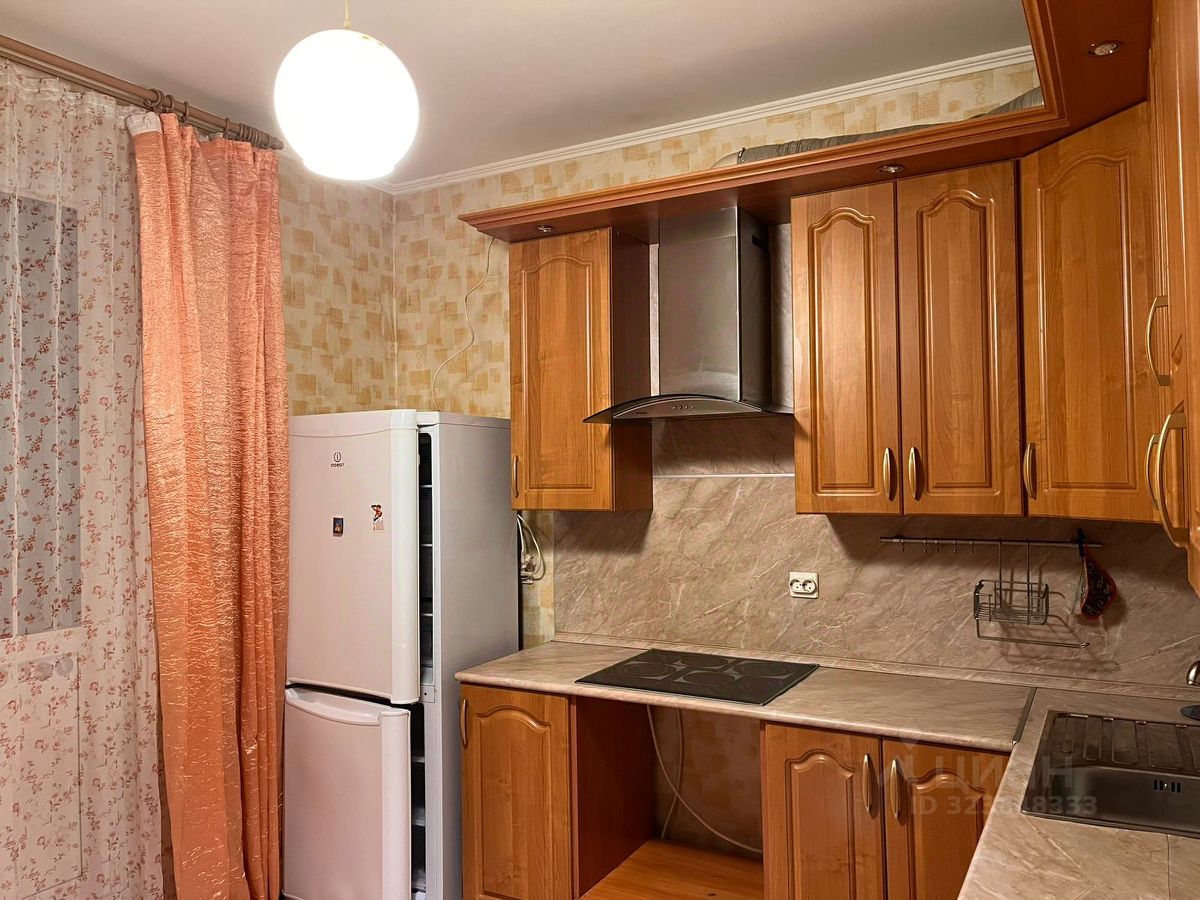 Продажа 2-комн квартиры на вторичном рынке Химки, Совхозная улица, 18