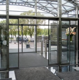 Продажа 3-комн квартиры на вторичном рынке Константиновский пр-кт,  д. 23