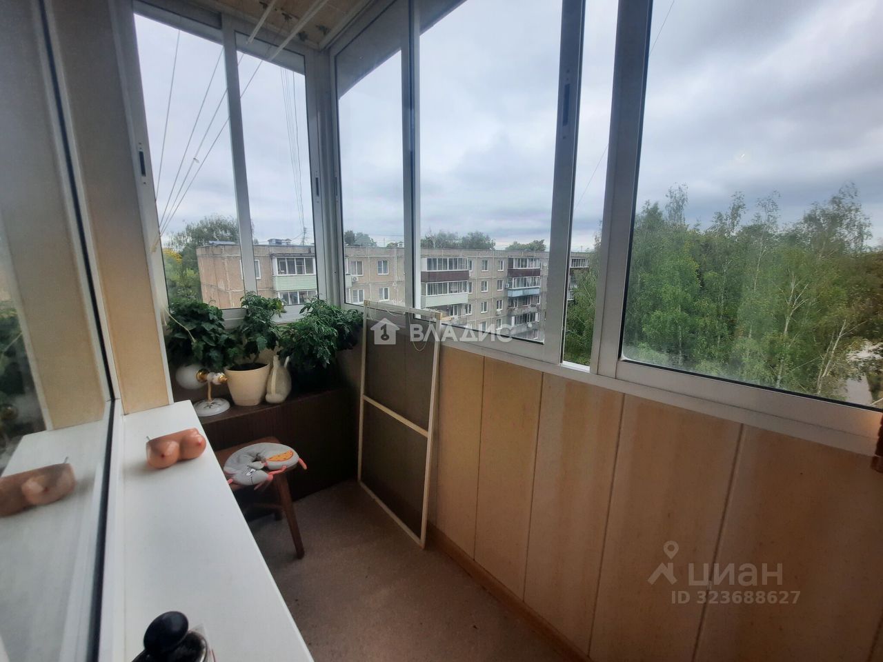 Продажа 3-комн квартиры на вторичном рынке Луховицы, улица Жуковского, 33