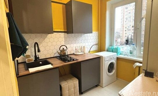 Продажа 1-комн квартиры на вторичном рынке улица Симоновский Вал,  д. 13 к2