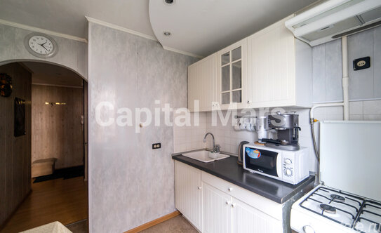 Аренда 2-комн квартиры на вторичном рынке Тепличный пер,  д. 5