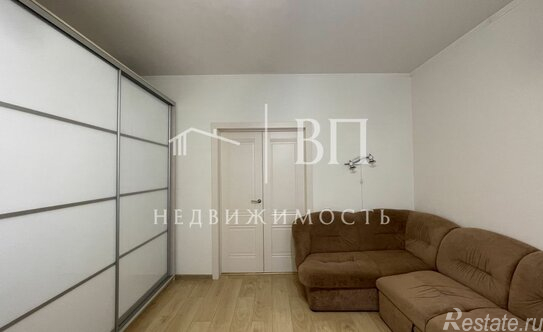 Продажа 3-комн квартиры на вторичном рынке улица Кораблестроителей,  д. 32 к3