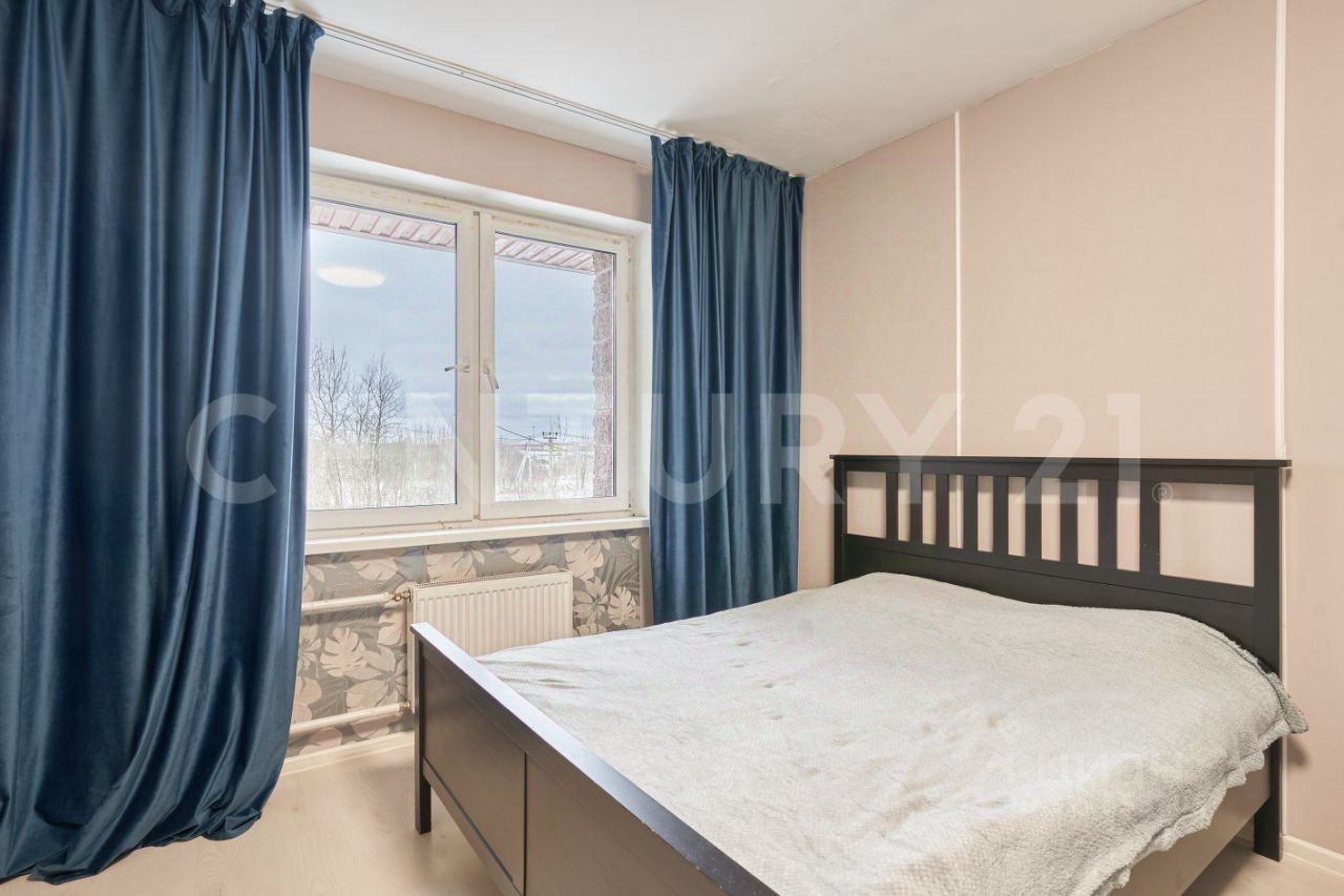 Продажа 1-комн квартиры на вторичном рынке Октябрьская набережная, 126к3