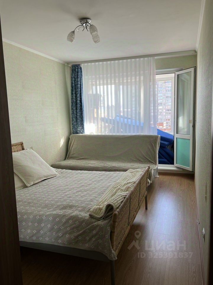 Продажа 3-комн квартиры на вторичном рынке улица Тамбасова, 2К3
