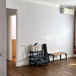 Продажа 4-комн квартиры на вторичном рынке Костянский переулок,  д. 14