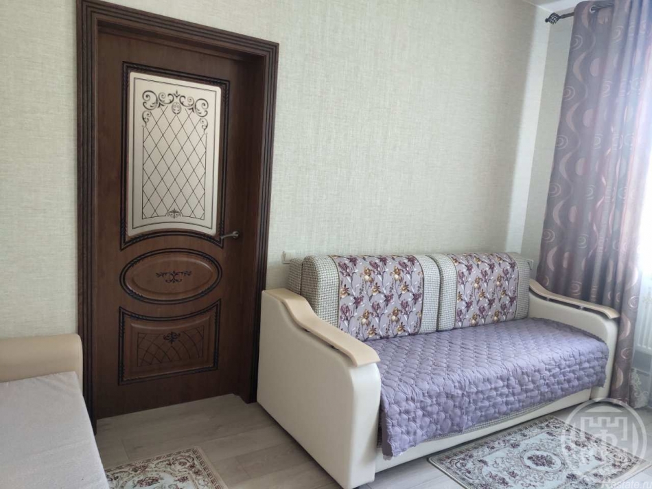 Продажа 2-комн квартиры на вторичном рынке Петергоф г., Аврова ул. ,  д. 41