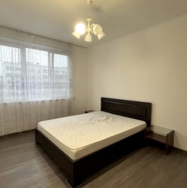 Аренда 3-комн квартиры на вторичном рынке Абрамцевская улица,  д. 3