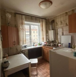 Продажа 1-комн квартиры на вторичном рынке Серпухов, Российская улица,  д. 28